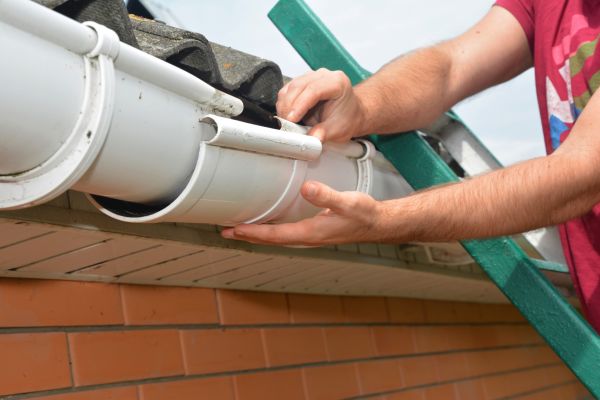 Cost of Large Gutter Repair in Camas